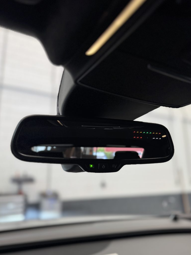 Audi S8 voorzien van geavanceerde beveiliging en geïntegreerde dashcam